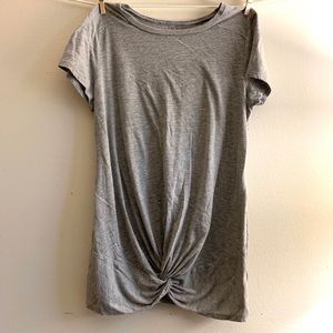 **Mama Discount**Grey Maternity Twisted bottom Top